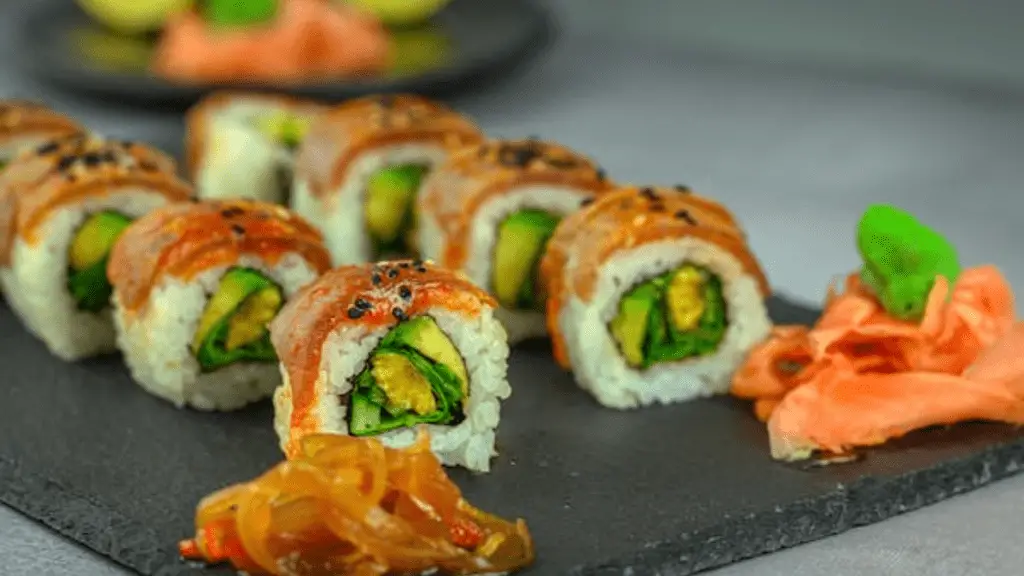 delicious-salmon-avocado-roll-recipe