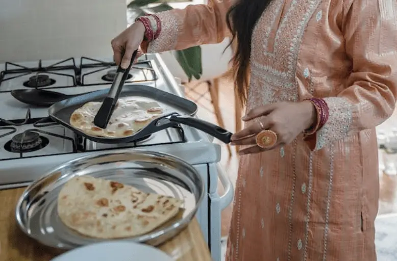 delicious-aloo-paratha-recipe/