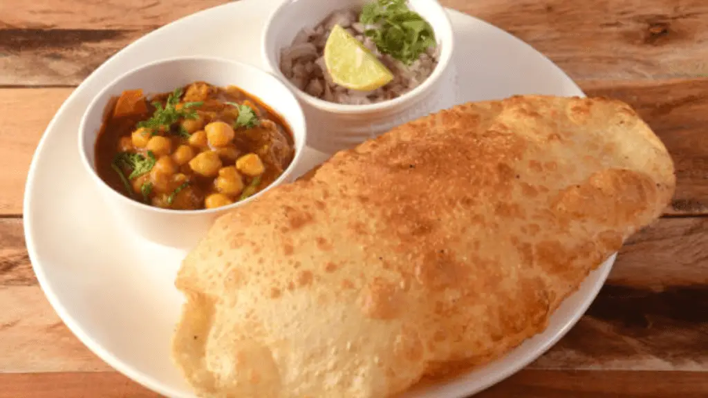 authentic-chole-bhature-recipe