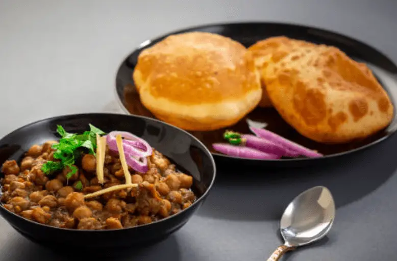 authentic-chole-bhature-recipe/