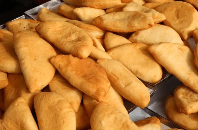 easy-baked-panzerotti-recipe/